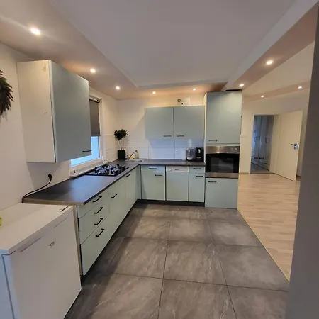 Geraeumiges 2-zimmer In Messenaehe דיסבורג