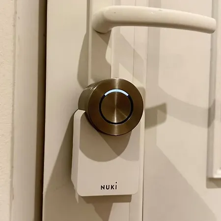 Geraeumiges 2-zimmer In Messenaehe * דיסבורג