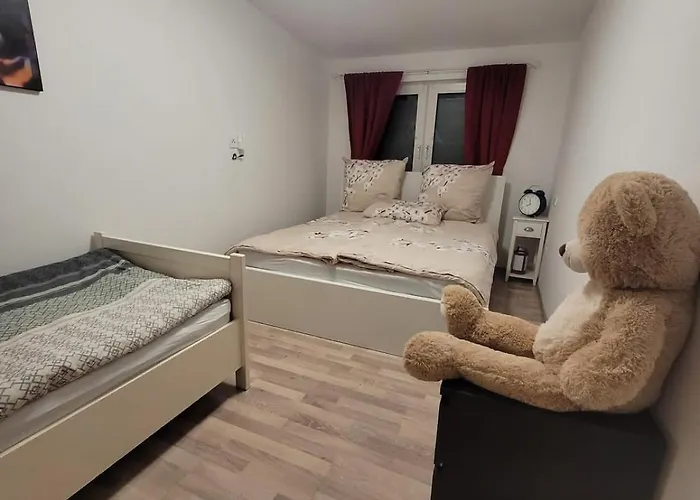 Geraeumiges 2-zimmer In Messenaehe