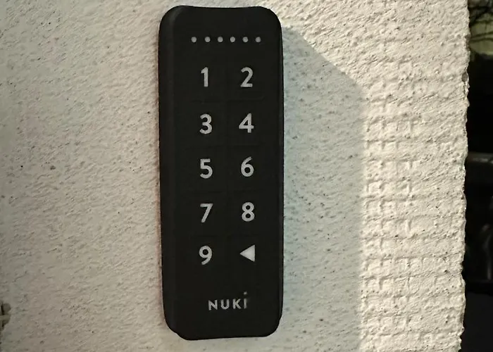 Apartamento Geraeumiges 2-zimmer In Messenaehe *